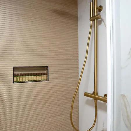 La Veiguela De I, Con Plaza De Garaje Y Jacuzzi Incluido Apartamento Gijón