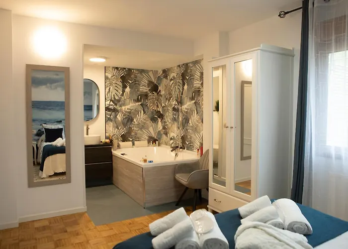 Апартаменты La Veiguela De I, Con Plaza De Garaje Y Jacuzzi Incluido Хихон